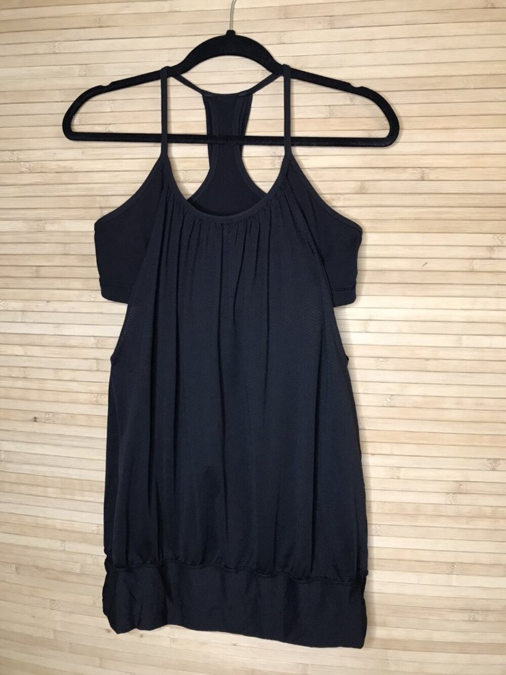 Lululemon Women's Size 8 No Limits Tank Top Black Built In Bra